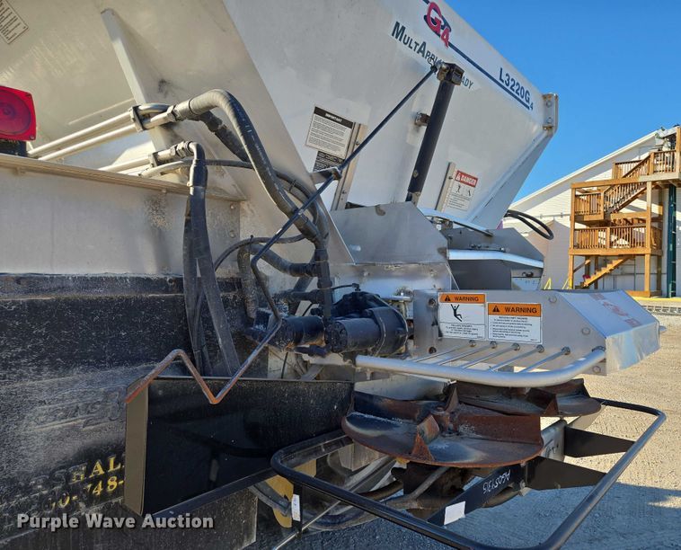 image for item EV1622 1997 TerraGator 1903 spreader