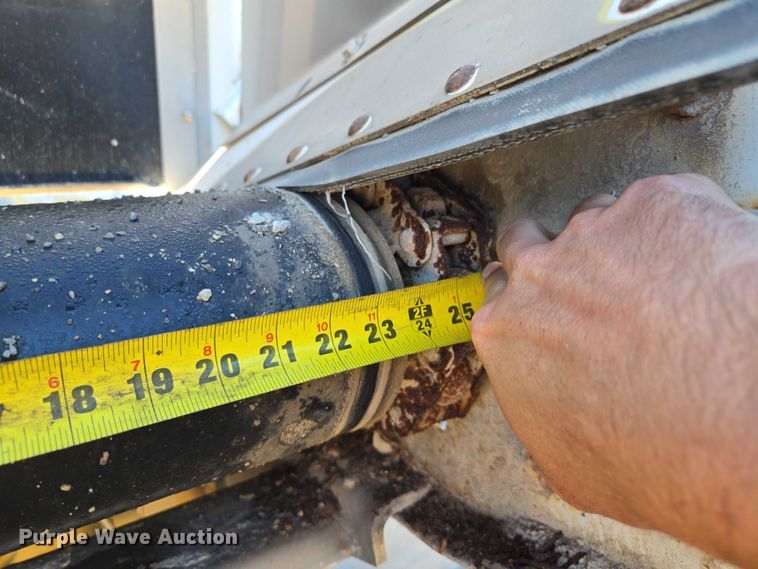 image for item EV1622 1997 TerraGator 1903 spreader