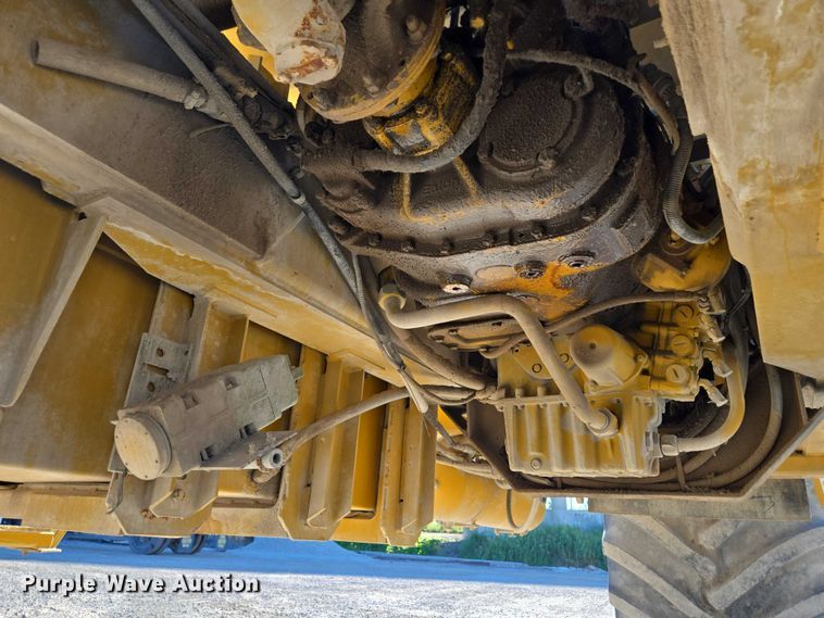 image for item EV1622 1997 TerraGator 1903 spreader