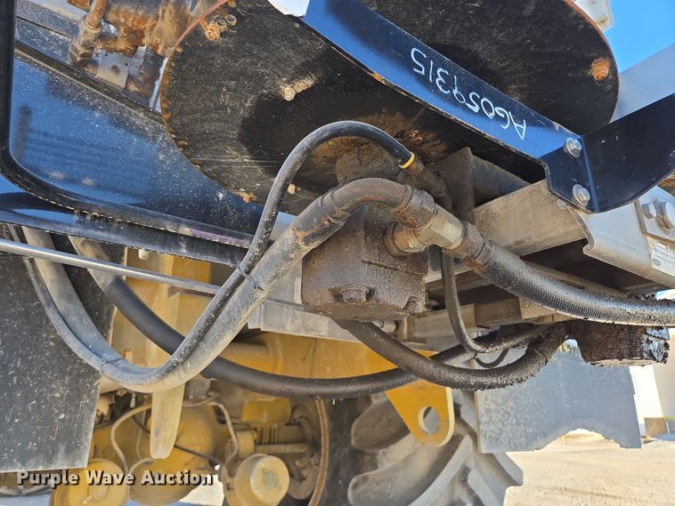 image for item EV1622 1997 TerraGator 1903 spreader