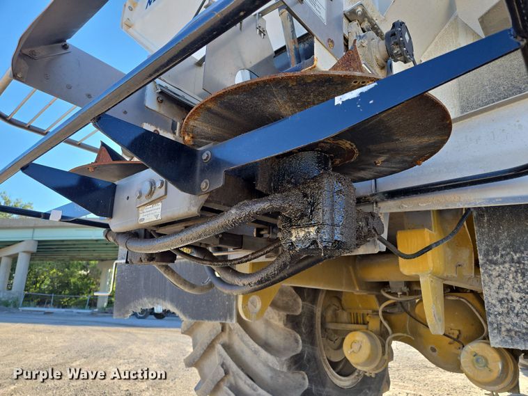 image for item EV1622 1997 TerraGator 1903 spreader