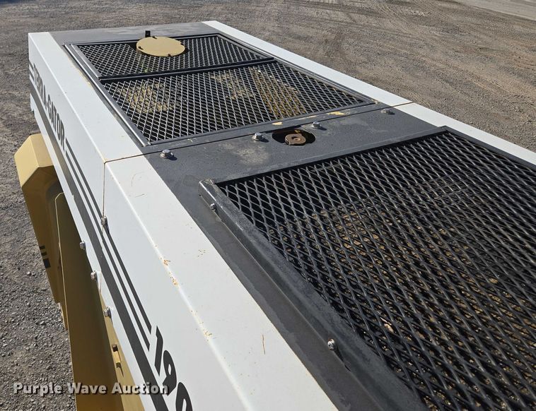 image for item EV1622 1997 TerraGator 1903 spreader