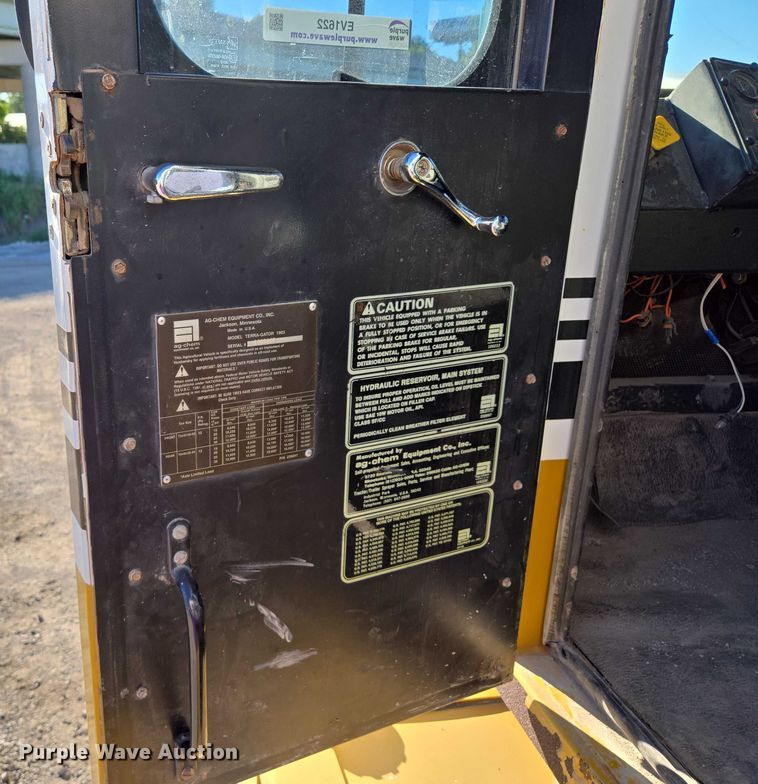 image for item EV1622 1997 TerraGator 1903 spreader