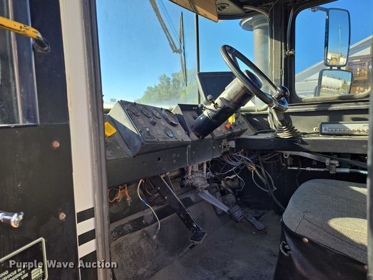 image for item EV1622 1997 TerraGator 1903 spreader