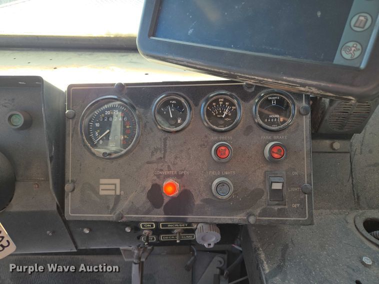 image for item EV1622 1997 TerraGator 1903 spreader