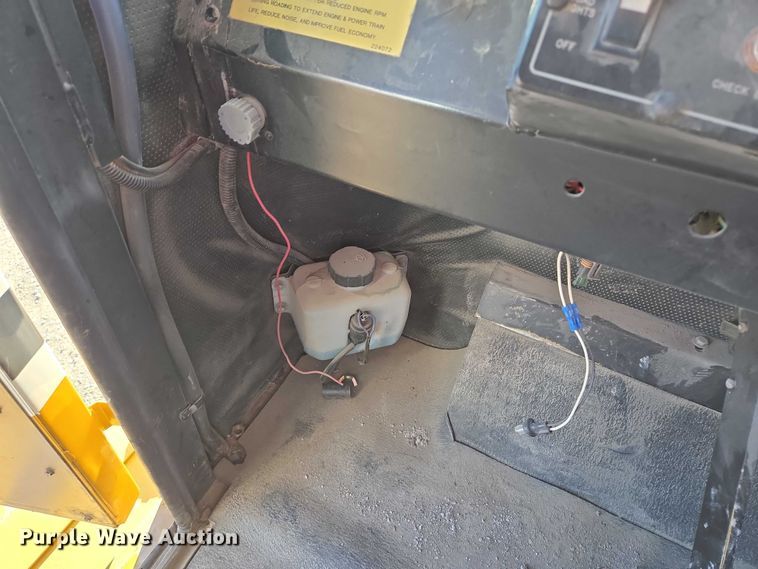 image for item EV1622 1997 TerraGator 1903 spreader