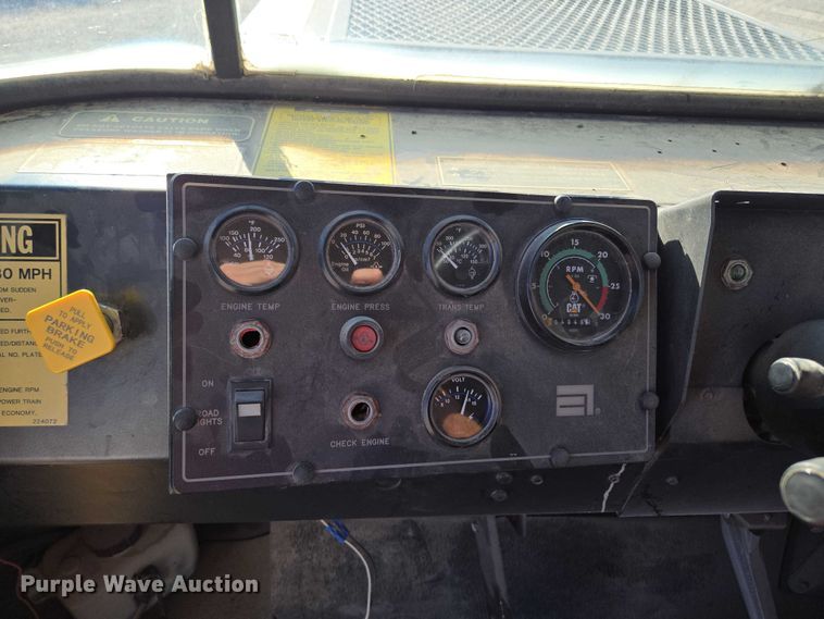 image for item EV1622 1997 TerraGator 1903 spreader