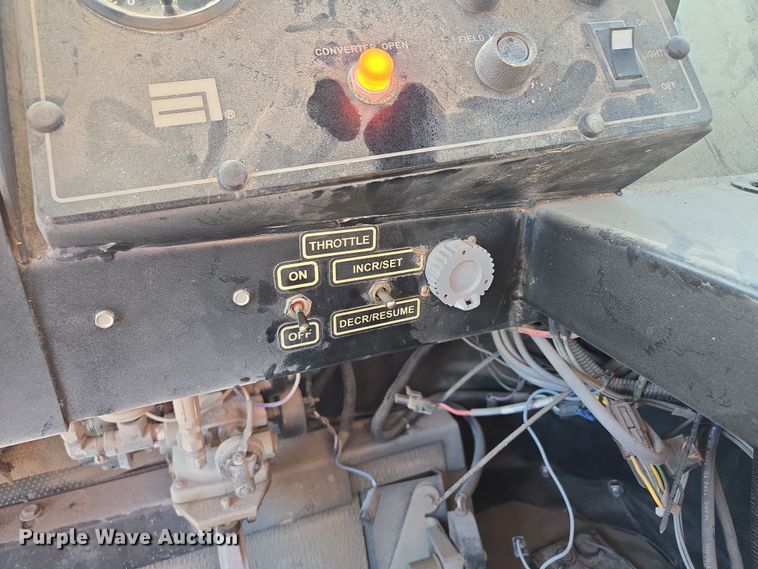 image for item EV1622 1997 TerraGator 1903 spreader