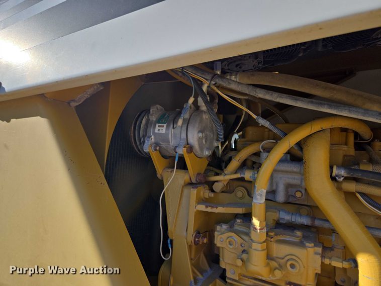 image for item EV1622 1997 TerraGator 1903 spreader