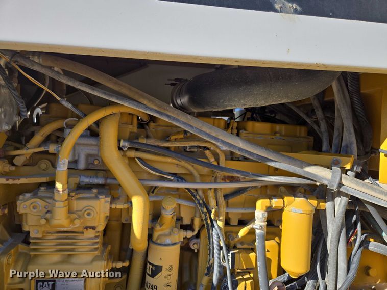 image for item EV1622 1997 TerraGator 1903 spreader