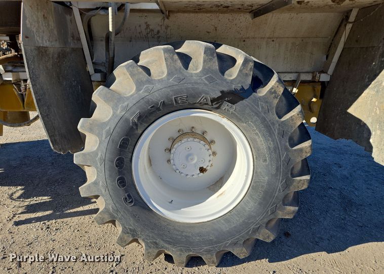 image for item EV1622 1997 TerraGator 1903 spreader