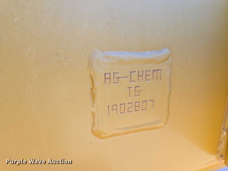 image for item EV1622 1997 TerraGator 1903 spreader