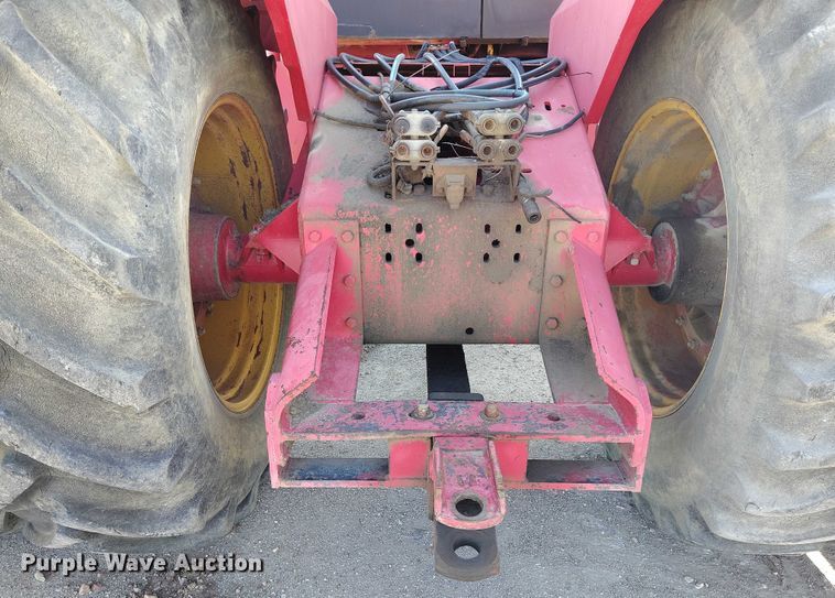 image for item IP9656 1984 Versatile 945 4WD tractor