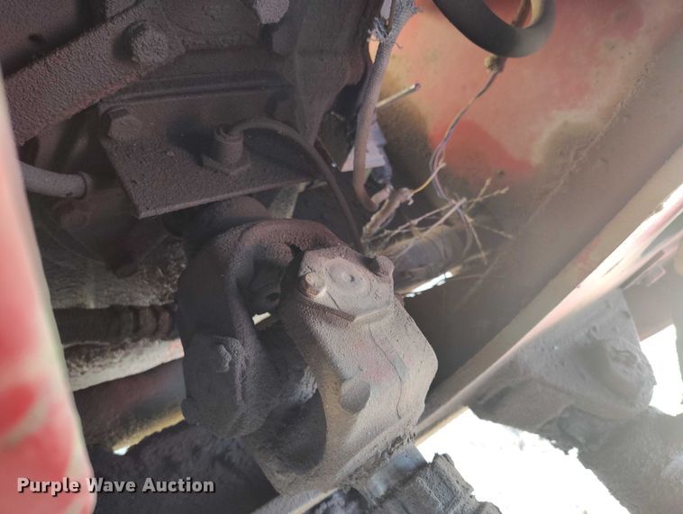 image for item IP9656 1984 Versatile 945 4WD tractor