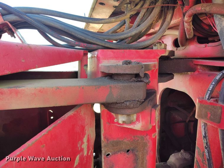 image for item IP9656 1984 Versatile 945 4WD tractor