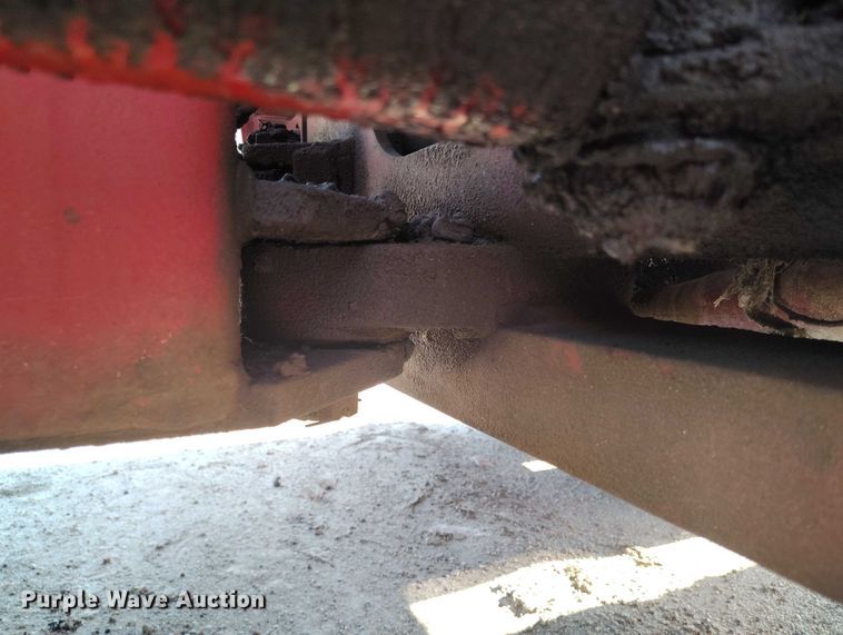 image for item IP9656 1984 Versatile 945 4WD tractor