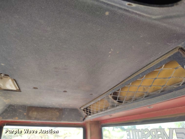 image for item IP9656 1984 Versatile 945 4WD tractor