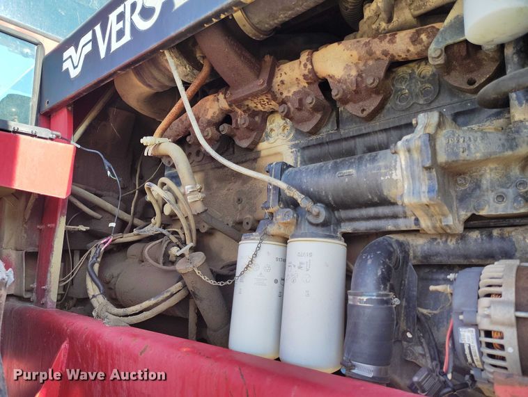 image for item IP9656 1984 Versatile 945 4WD tractor