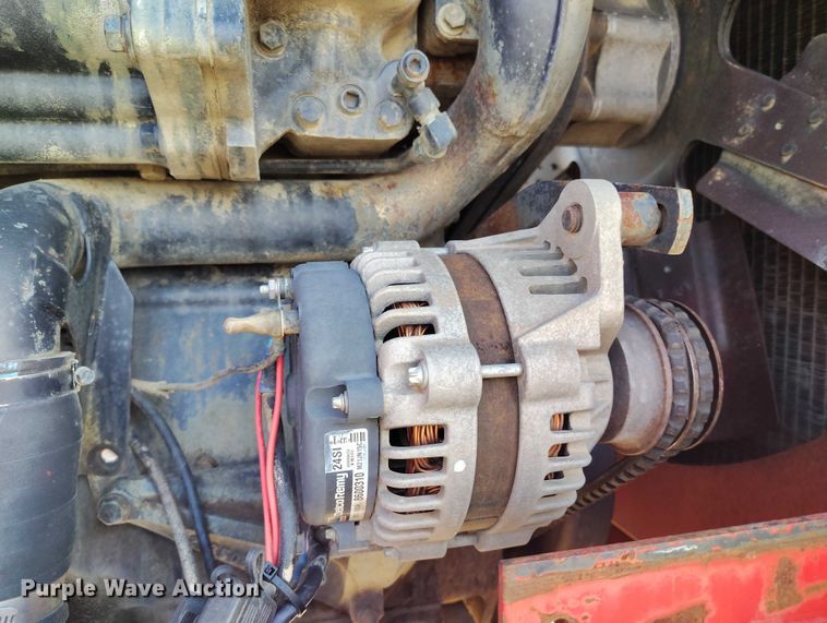 image for item IP9656 1984 Versatile 945 4WD tractor