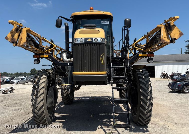 image for item YA0773 2014 Rogator RG110 sprayer