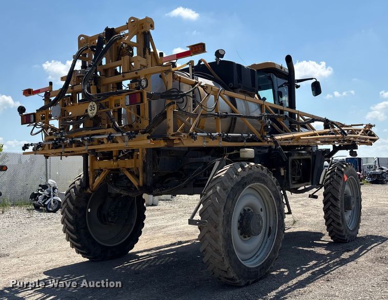 image for item YA0773 2014 Rogator RG110 sprayer