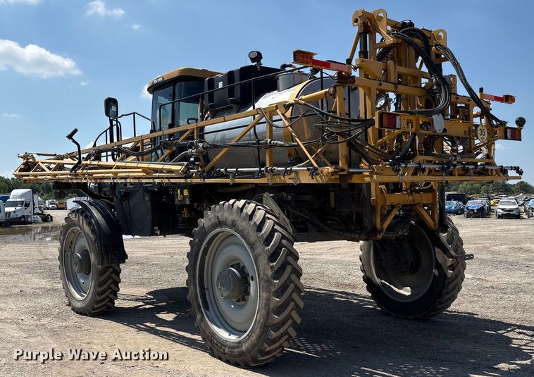 image for item YA0773 2014 Rogator RG110 sprayer