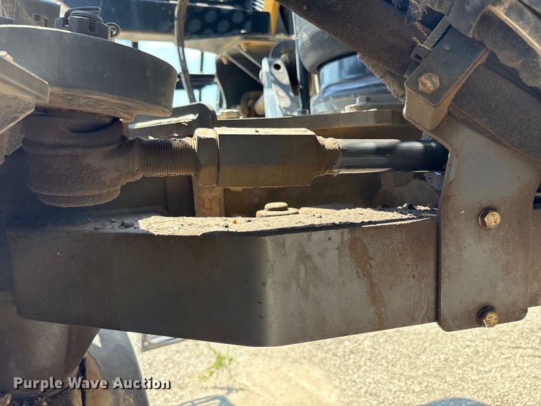 image for item YA0773 2014 Rogator RG110 sprayer