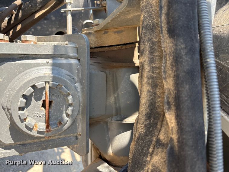 image for item YA0773 2014 Rogator RG110 sprayer