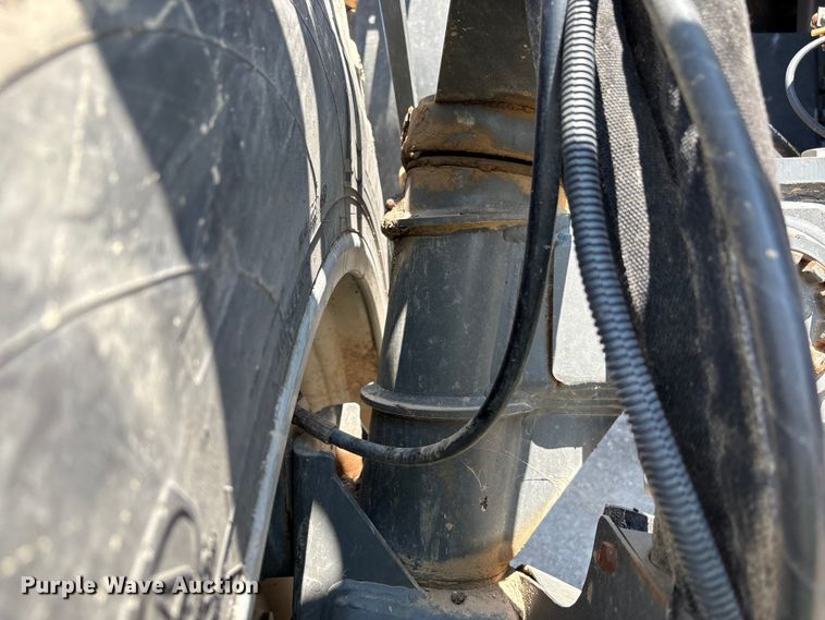 image for item YA0773 2014 Rogator RG110 sprayer