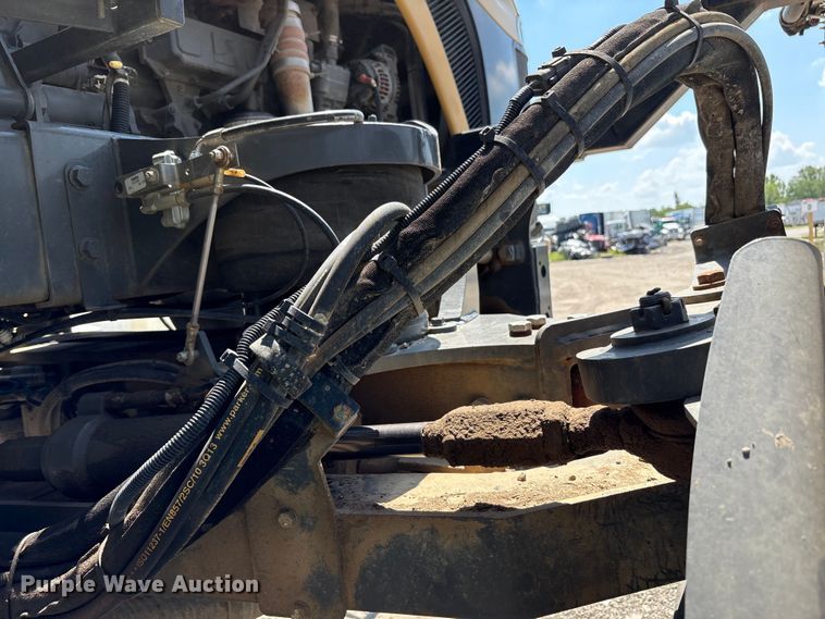 image for item YA0773 2014 Rogator RG110 sprayer