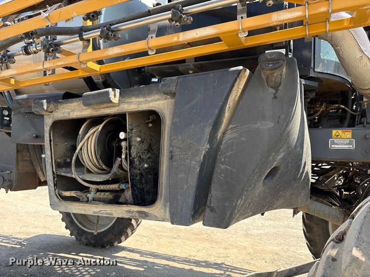 image for item YA0773 2014 Rogator RG110 sprayer
