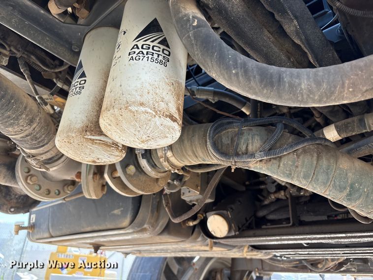 image for item YA0773 2014 Rogator RG110 sprayer