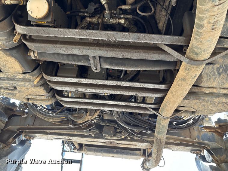 image for item YA0773 2014 Rogator RG110 sprayer