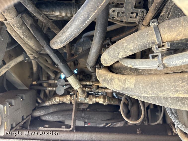 image for item YA0773 2014 Rogator RG110 sprayer