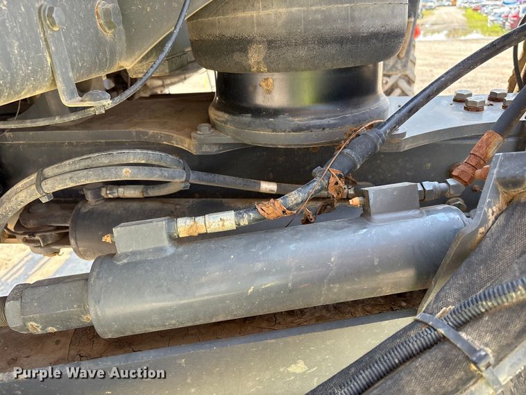 image for item YA0773 2014 Rogator RG110 sprayer