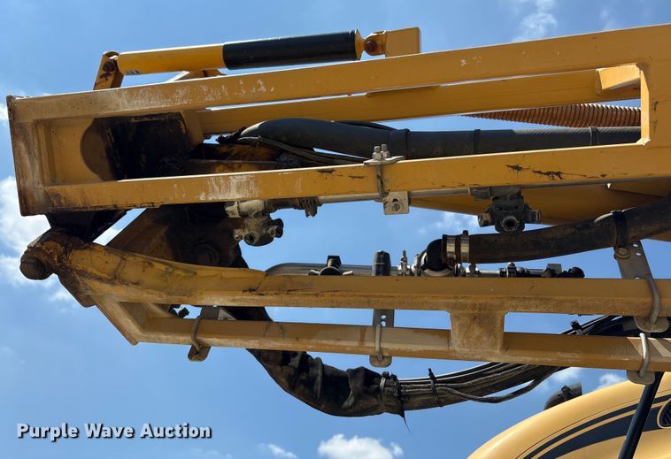 image for item YA0773 2014 Rogator RG110 sprayer