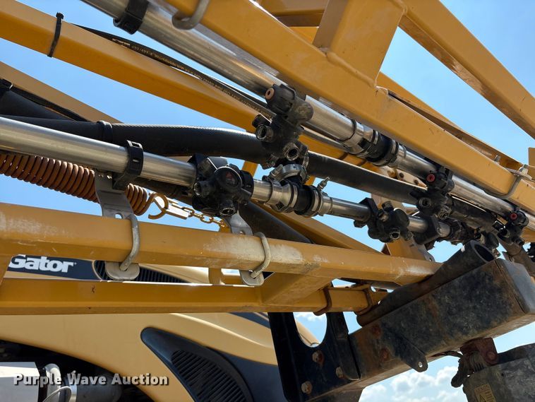 image for item YA0773 2014 Rogator RG110 sprayer