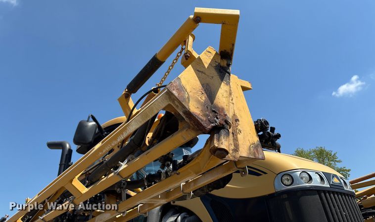 image for item YA0773 2014 Rogator RG110 sprayer