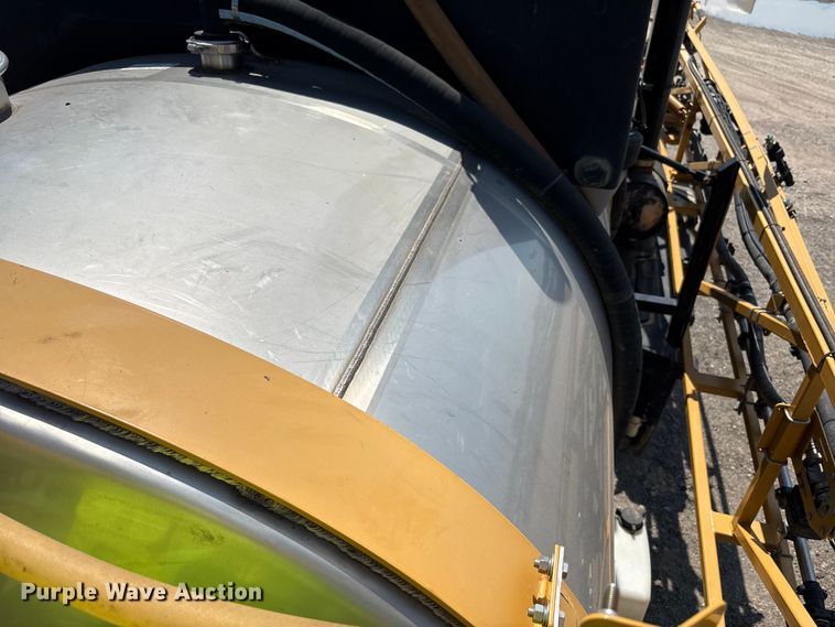 image for item YA0773 2014 Rogator RG110 sprayer