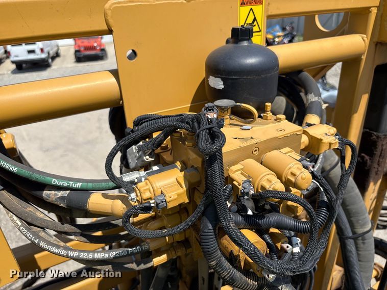 image for item YA0773 2014 Rogator RG110 sprayer