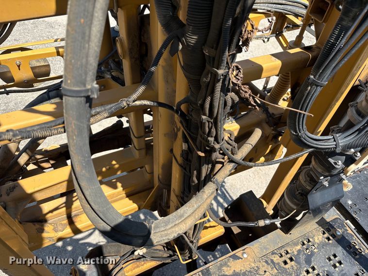 image for item YA0773 2014 Rogator RG110 sprayer