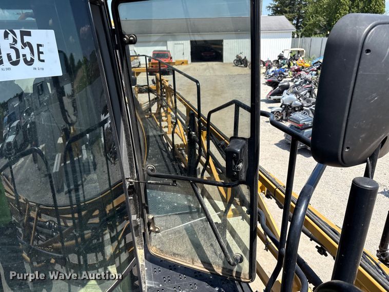 image for item YA0773 2014 Rogator RG110 sprayer