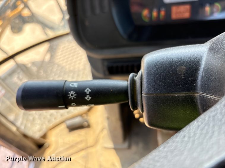 image for item YA0773 2014 Rogator RG110 sprayer