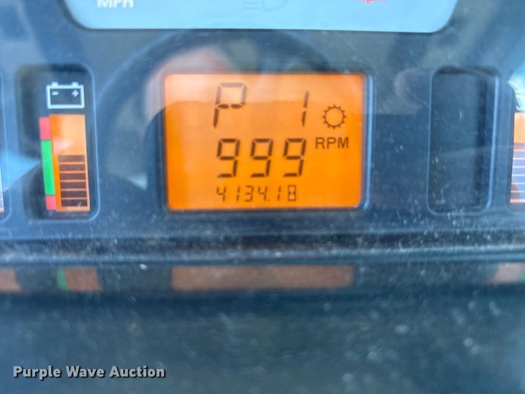 image for item YA0773 2014 Rogator RG110 sprayer