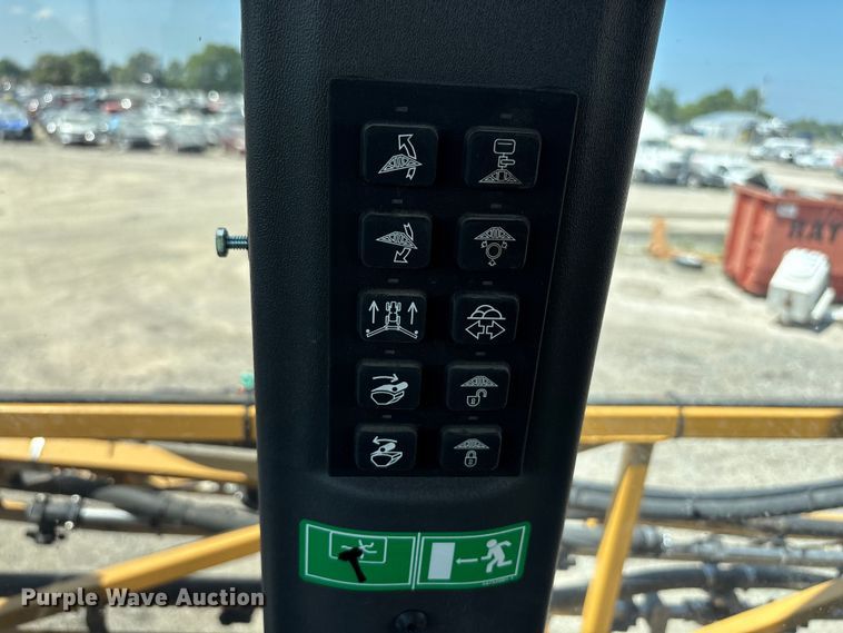 image for item YA0773 2014 Rogator RG110 sprayer