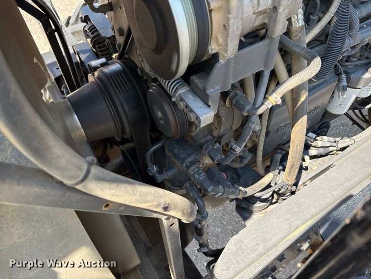 image for item YA0773 2014 Rogator RG110 sprayer