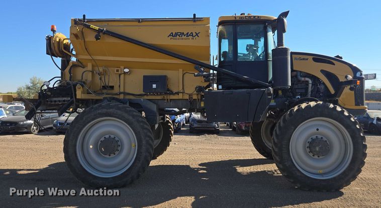 image for item YA0951 2020 Rogator RG1300C spreader