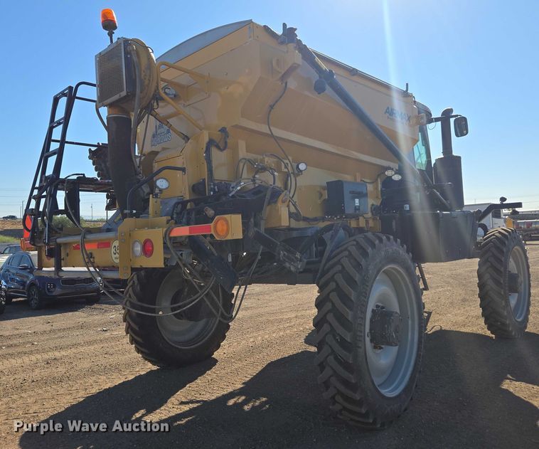 image for item YA0951 2020 Rogator RG1300C spreader