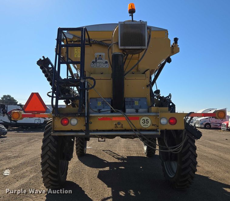 image for item YA0951 2020 Rogator RG1300C spreader