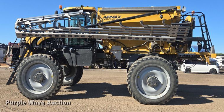 image for item YA0951 2020 Rogator RG1300C spreader